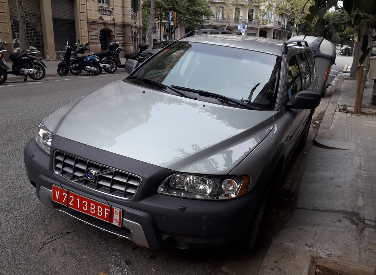 V 7213 BBF, Volvo XC70 1st gen (295), 2002–2007