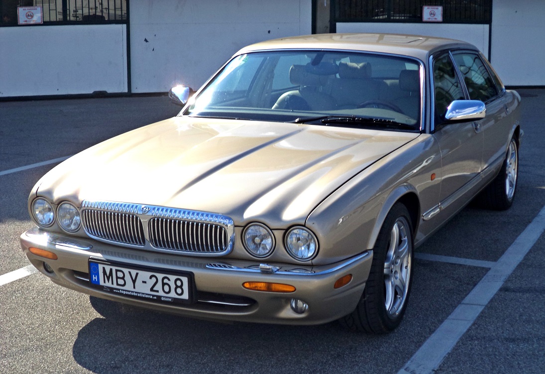 MBY-268, Daimler Super V8 