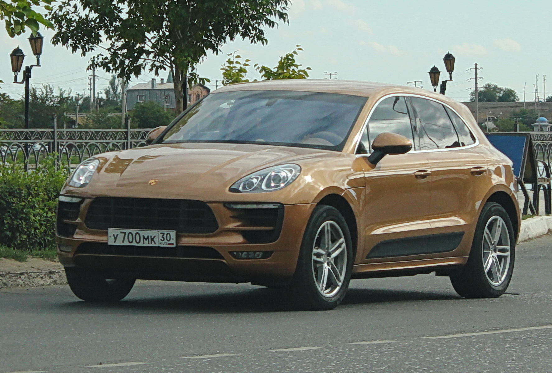 у 700 мк 30, Porsche Macan 1st gen (95B), 2014–2018