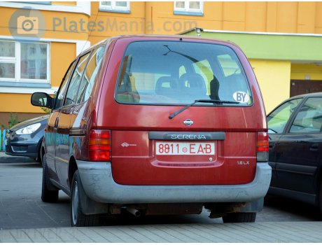 8811 EAB, Nissan Serena
