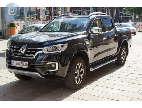 B AU 3030, Renault Alaskan