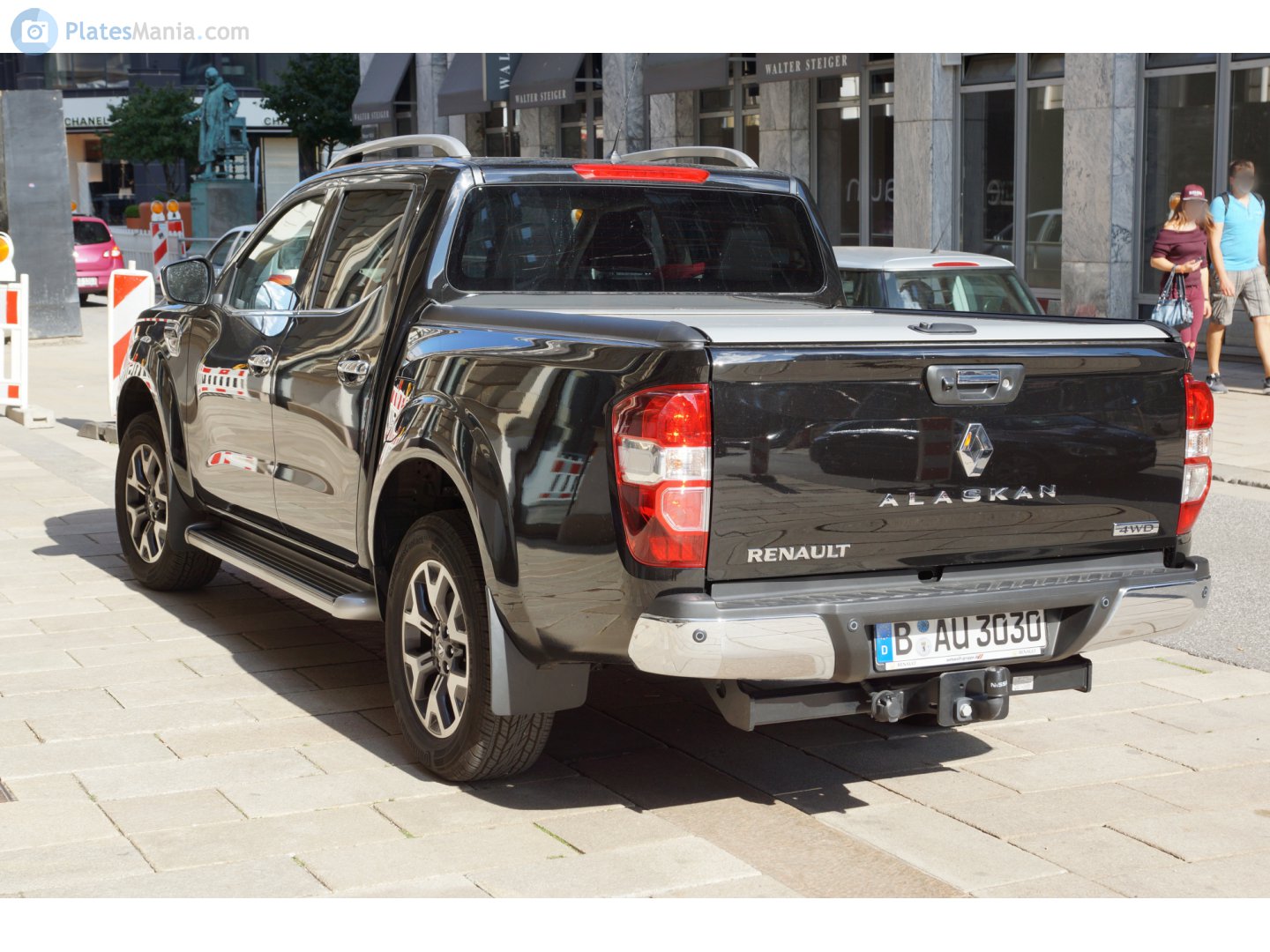 B AU 3030, Renault Alaskan 1st gen (U55), 2017–