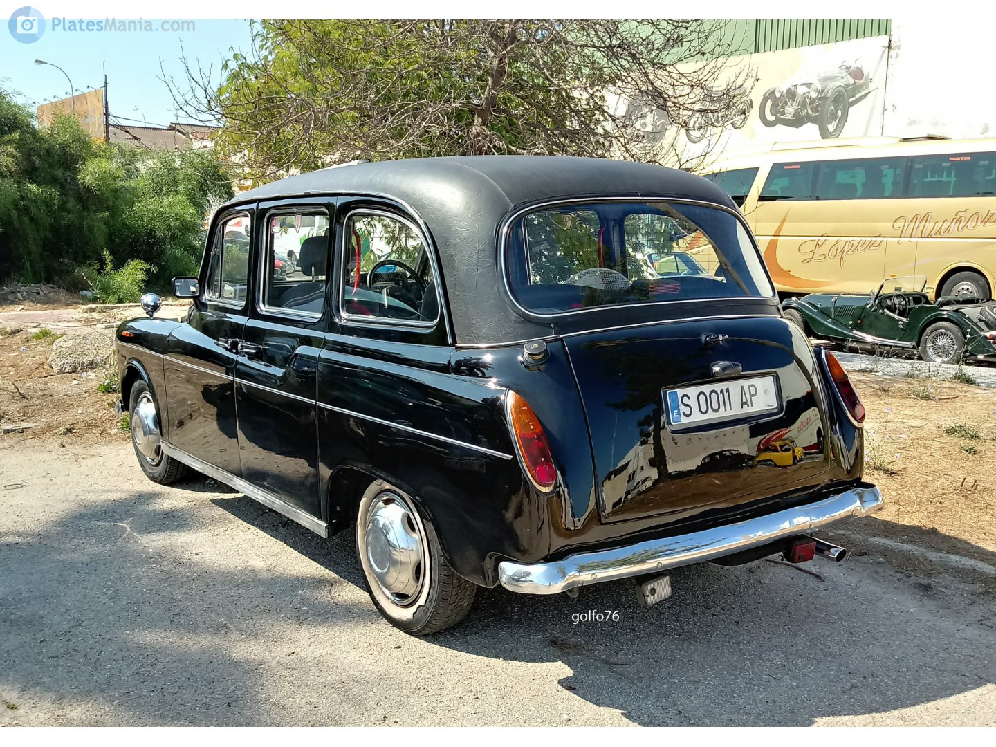 S 0011 AP, Austin FX4 