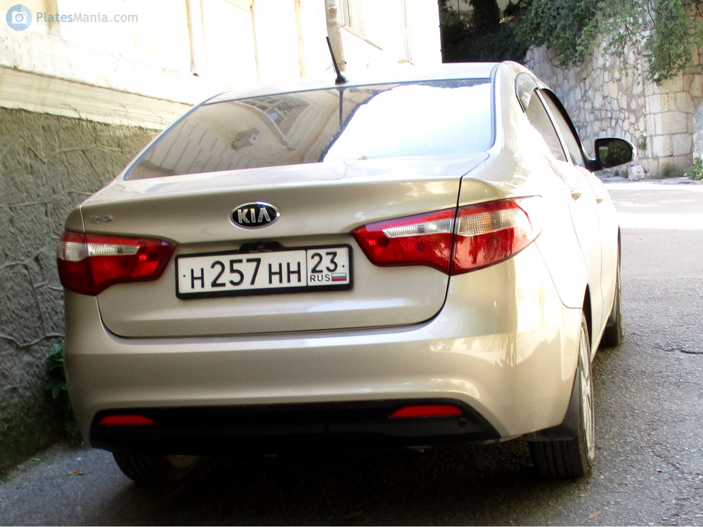 н 257 нн 23, Kia Rio 