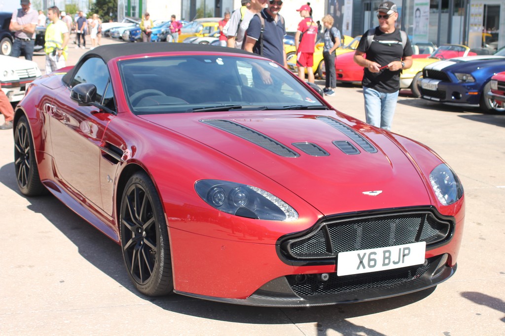 X6BJP, Aston Martin V12 Vantage 