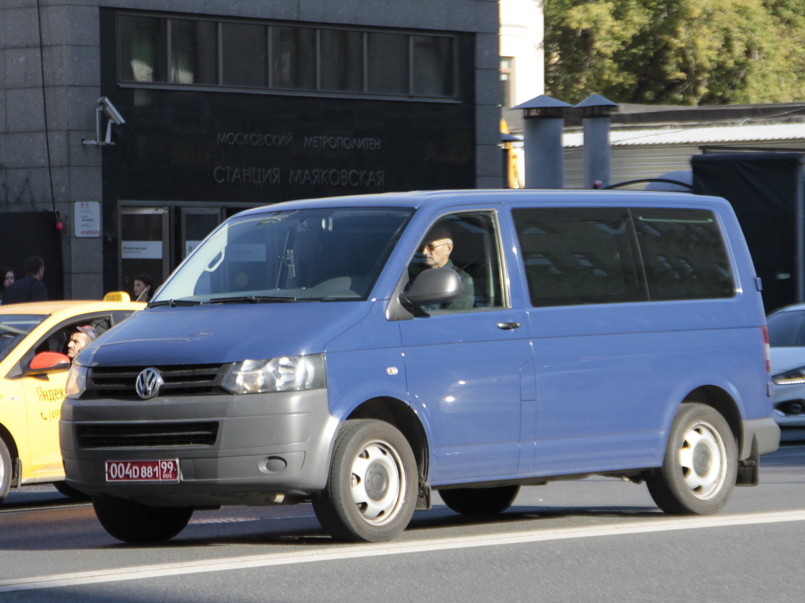 004 D 881 99, Volkswagen Caravelle 