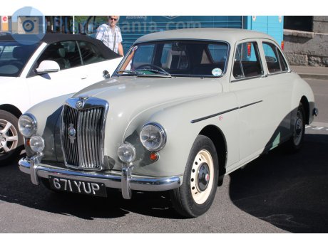 671 YUP, MG Magnette
