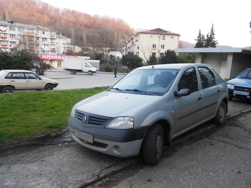 у 723 тх 61, Renault Logan 