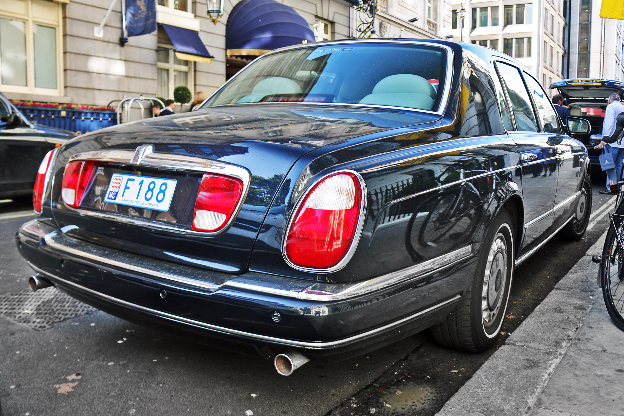 F188, Rolls-Royce Silver Seraph 