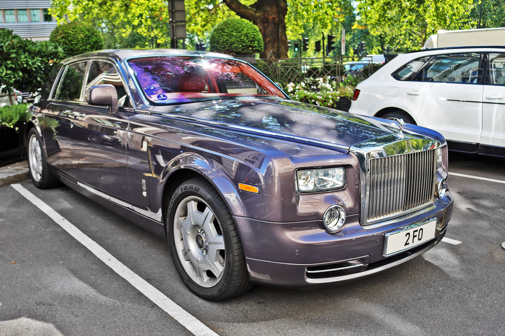 2FO, Rolls-Royce Phantom 7th gen (RR1), 2003–2012