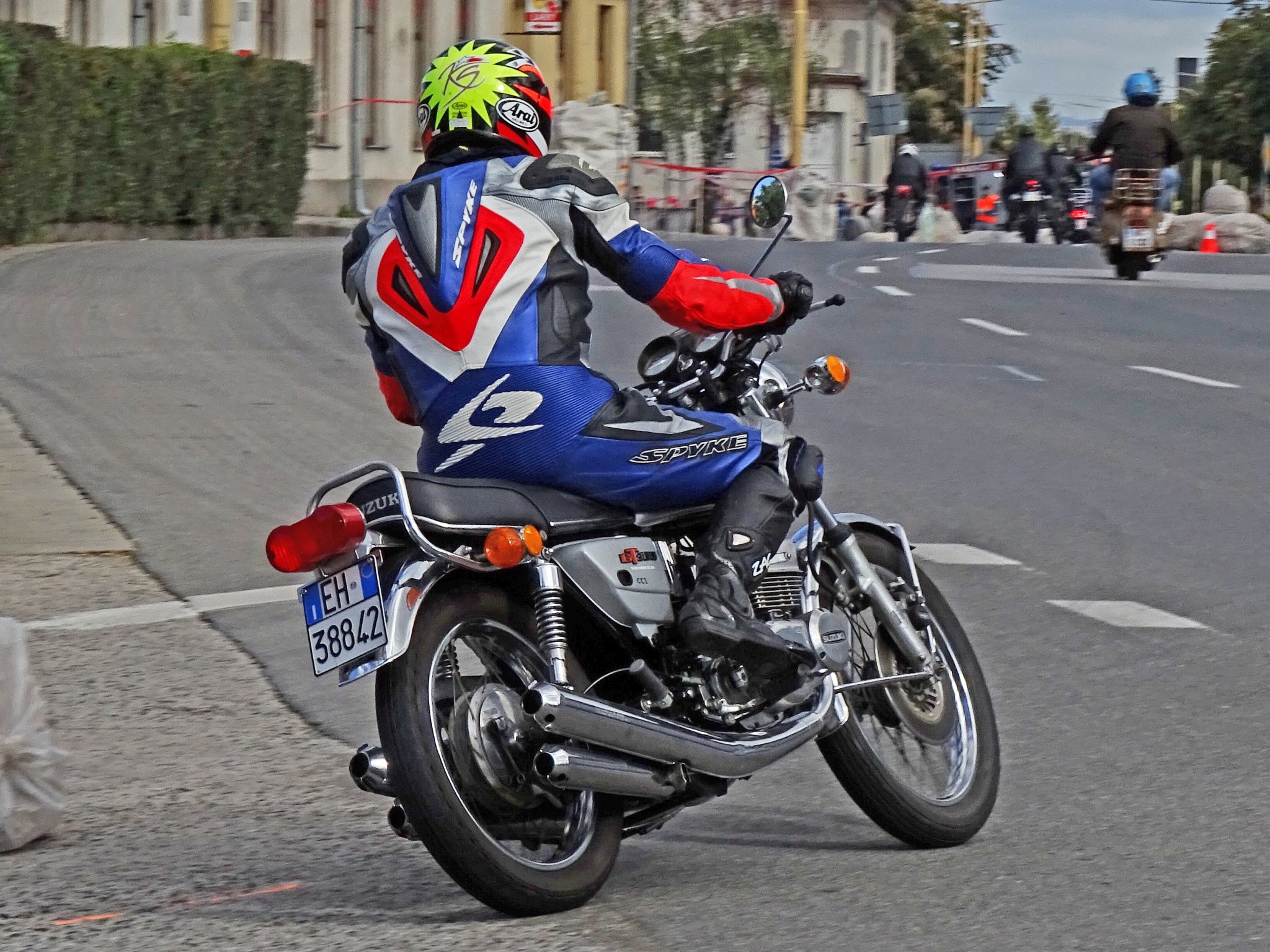 EH 38842, Suzuki GT Series 