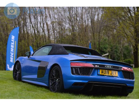 AU18 JET, Audi R8