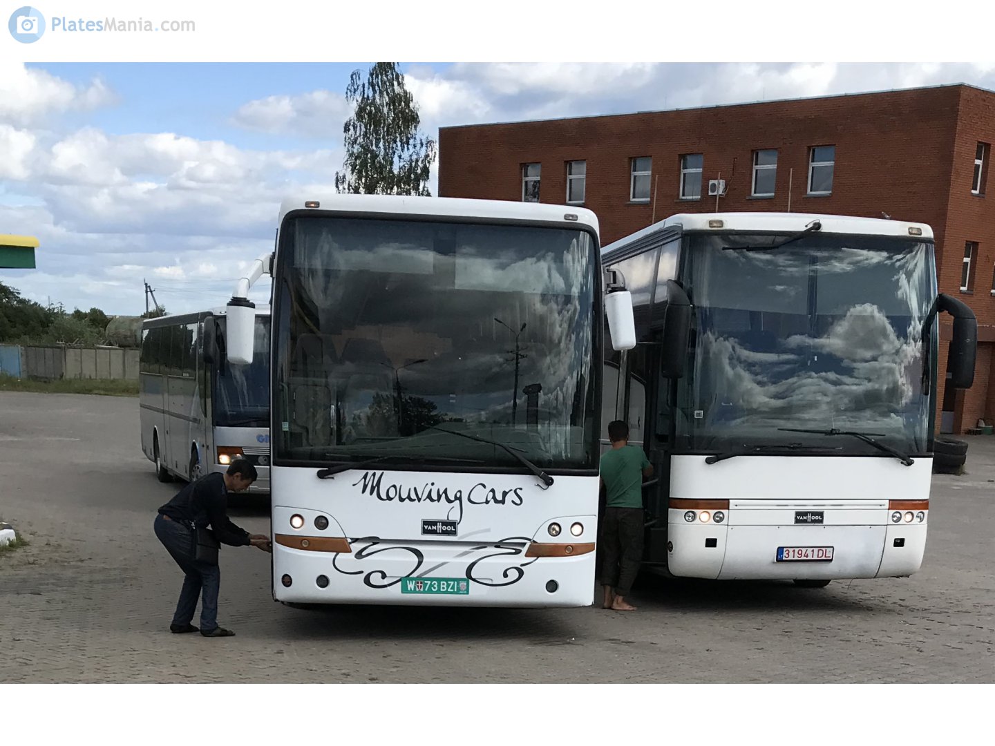 W 73 BZI, Van Hool T915 