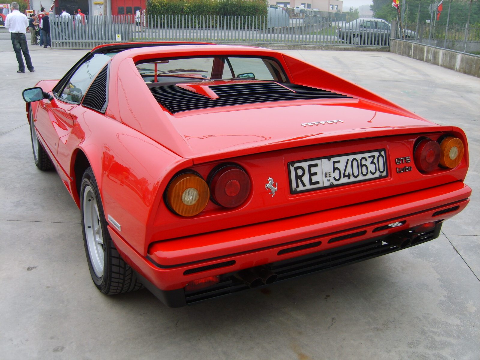 RE 540630, Ferrari GTS Turbo 