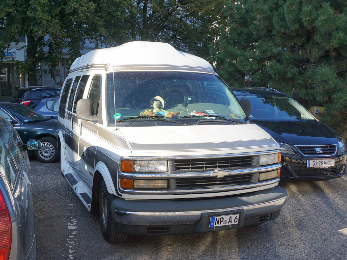 NP A 6, Chevrolet Express 1st gen (GMT600), 1995–2002