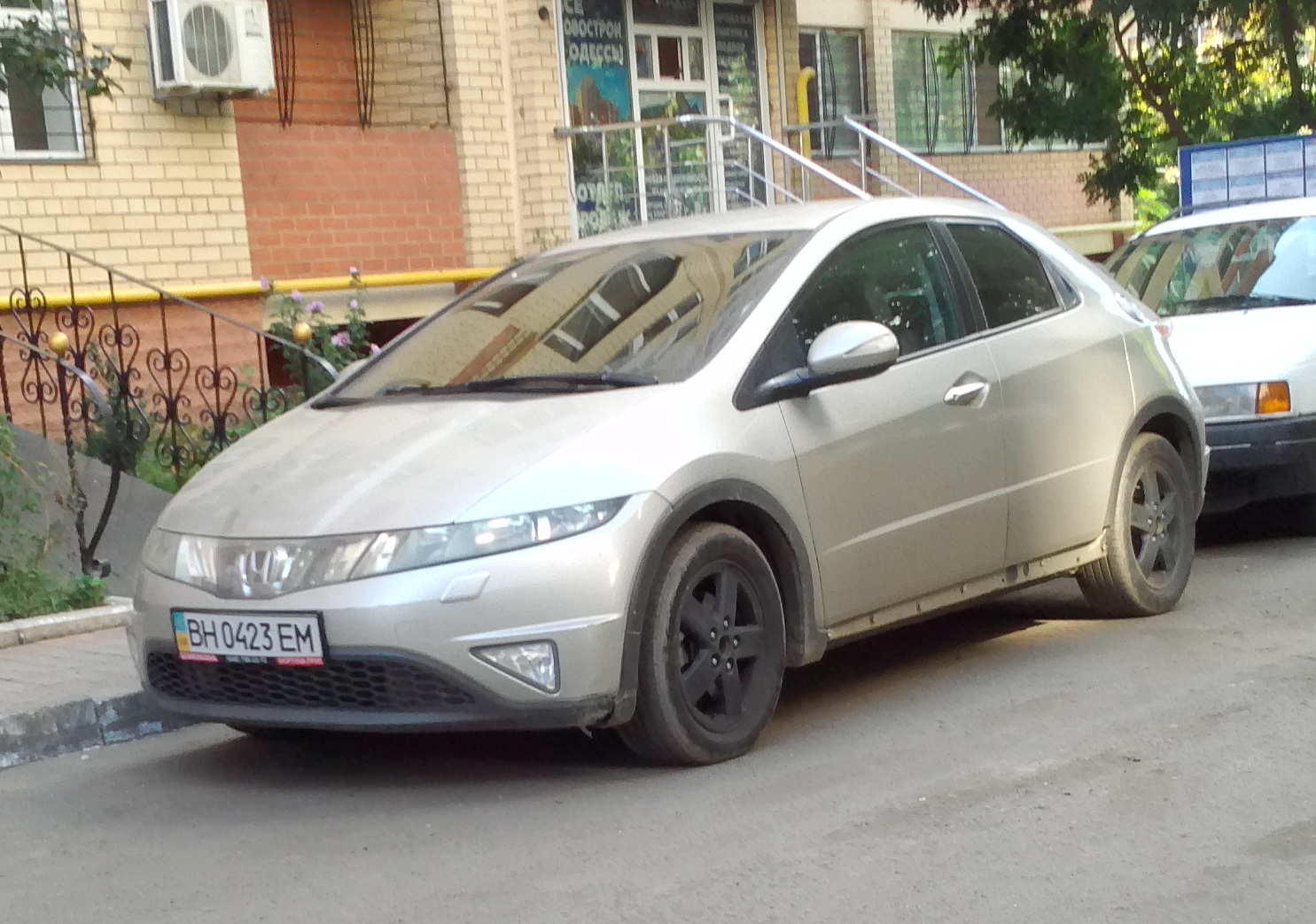 BH 0423 EM, Honda Civic 8th gen 5-door Hatch (FK/FN; Global-market), 2005–2012