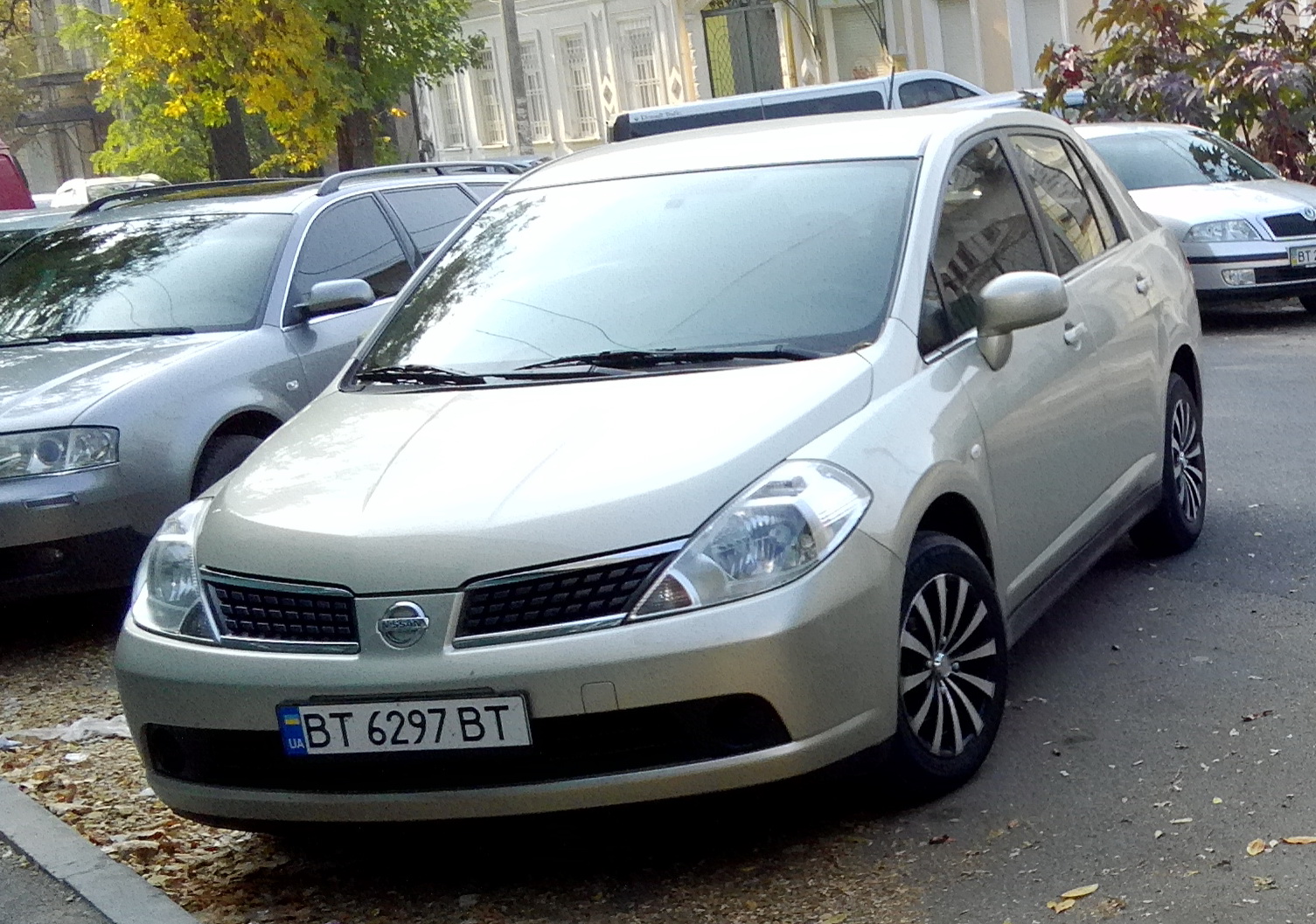 BT 6297 BT, Nissan Tiida 