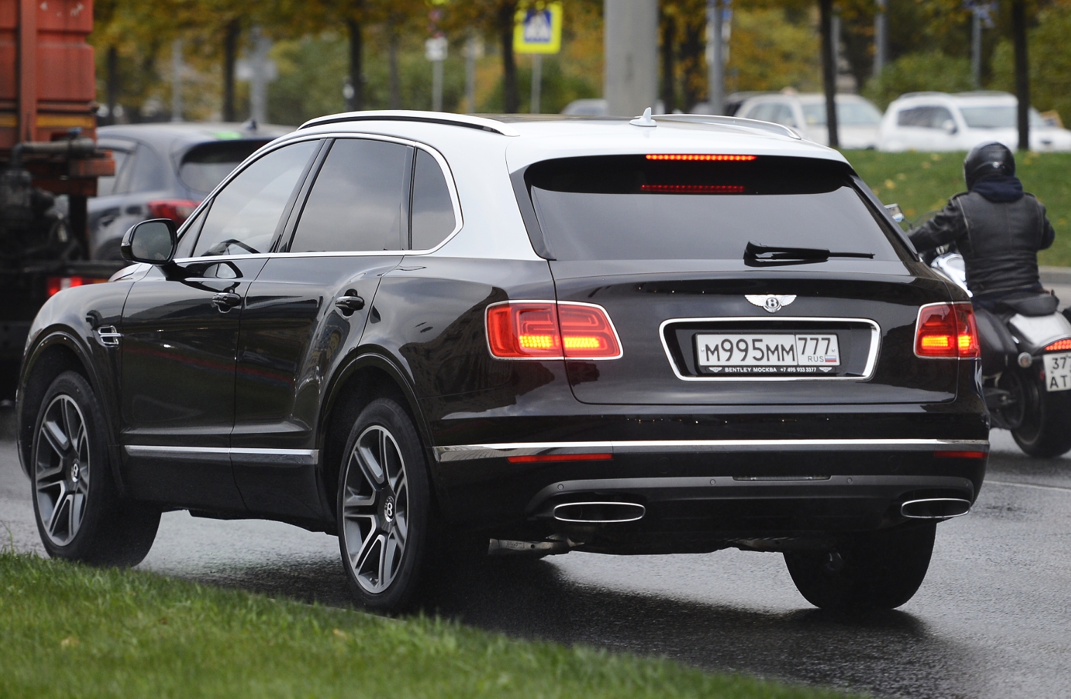 м 995 мм 777, Bentley Bentayga 1st gen (PL71), 2016–2020