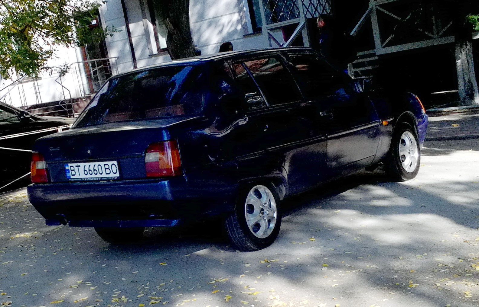 BT 6660 BO, ZAZ 1103 Славута 