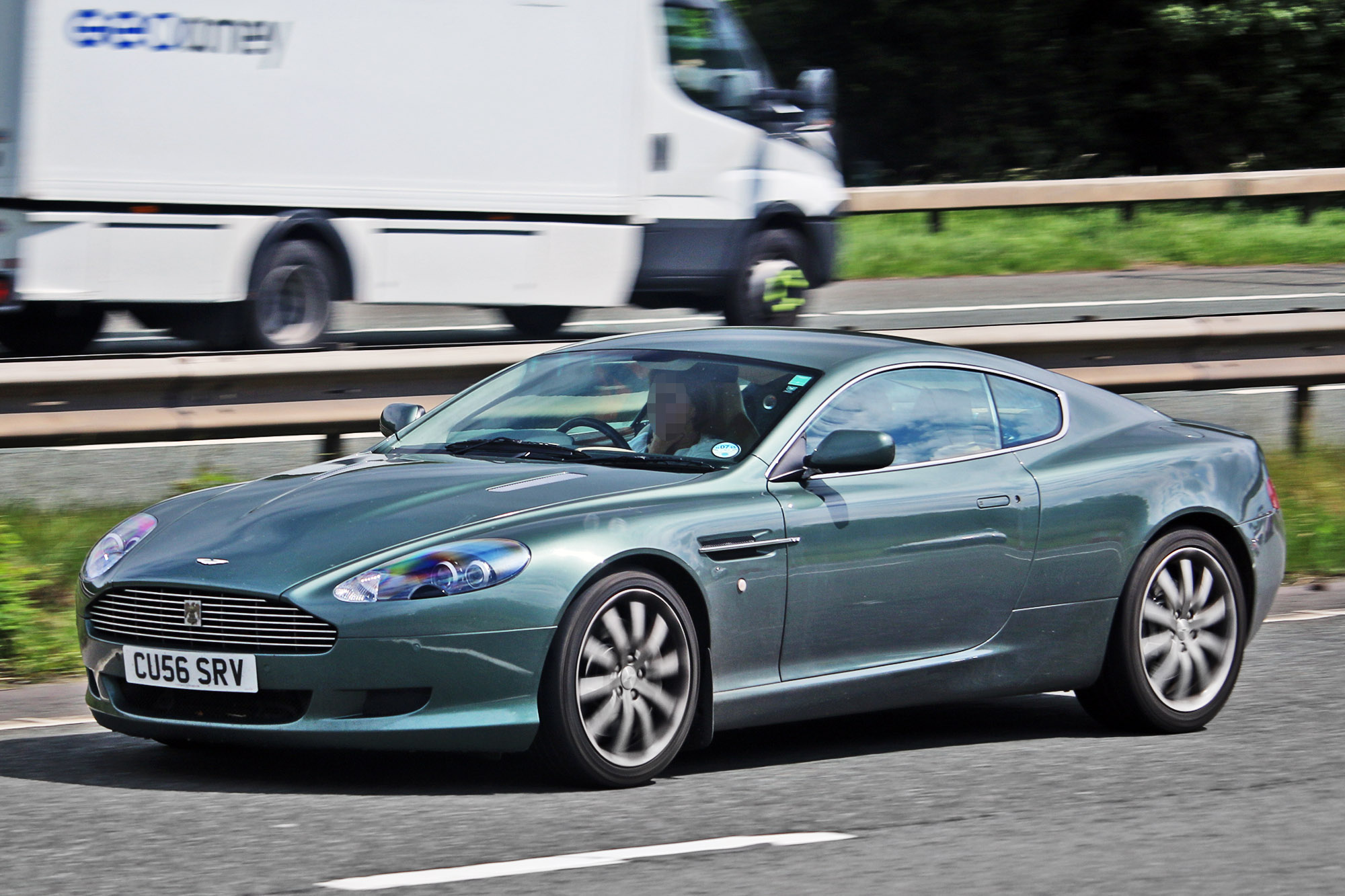 CU56SRV, Aston Martin DB9 Coupé (VH300), 2004–2012