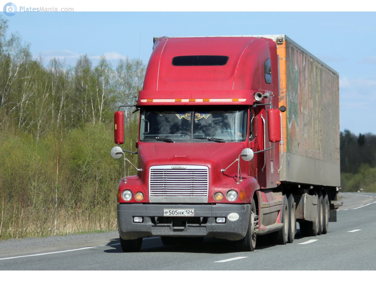 р 505 нк 124, Freightliner Century Class 