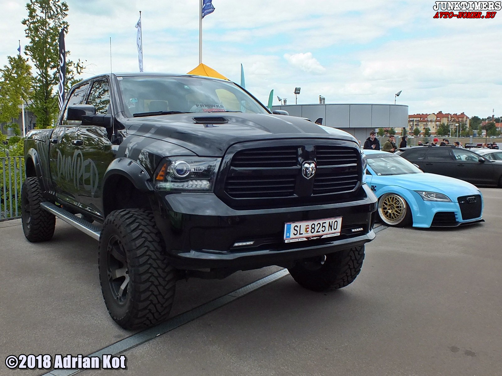 SL 825 NO, Ram Pickup 4th gen (DS/DJ/D2), 2010–2024