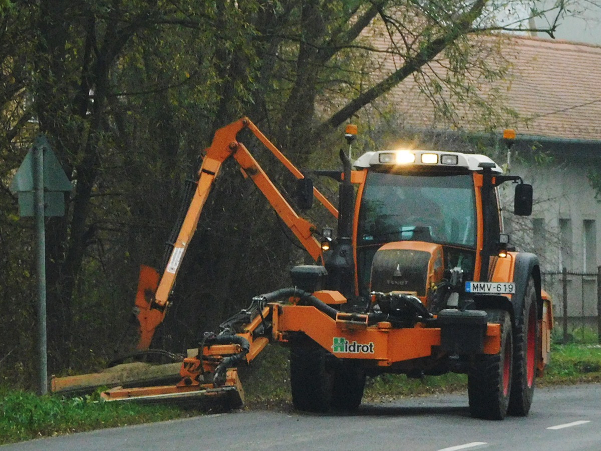 MMV-619, Fendt 300-Series 