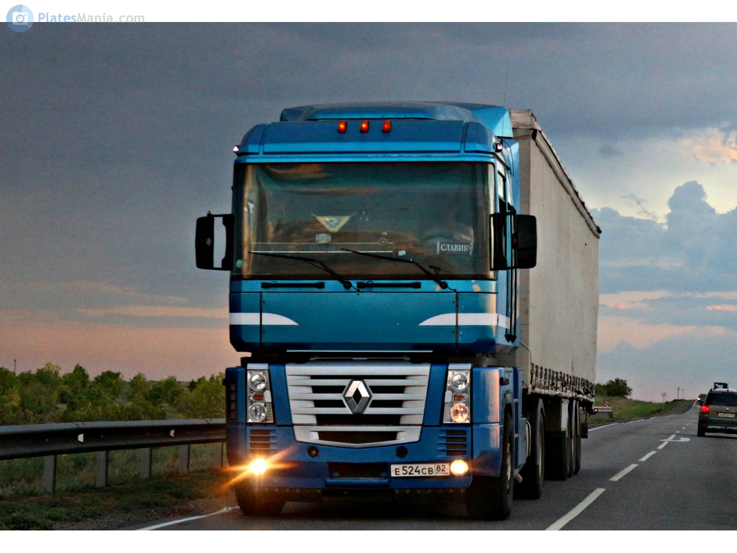 е 524 св 82, Renault Magnum 3rd gen and 4th gen, 2001–2013