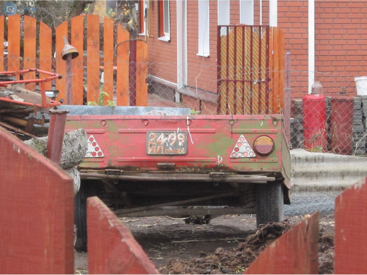 2499 ИЛ, MMZ 8102 