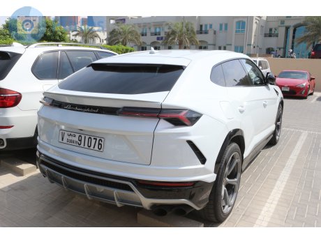 V 91076, Lamborghini Urus