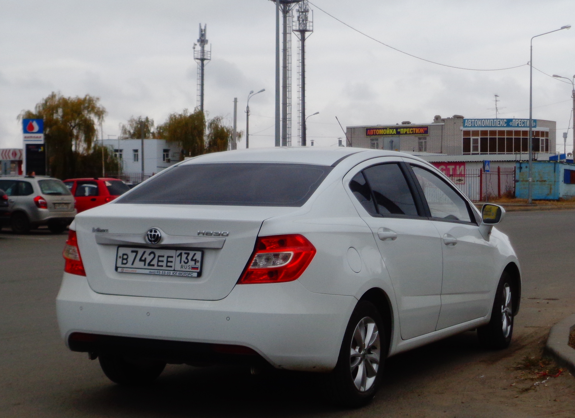 в 742 ее 134, Brilliance (Huachen Zhonghua) H230 