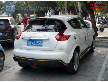 琼B·AL235, Infiniti ESQ