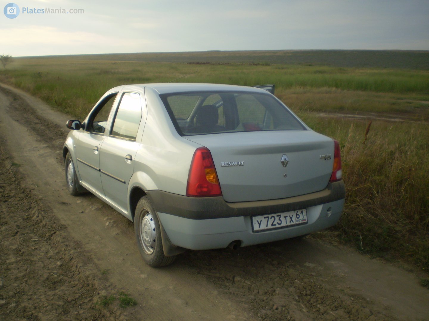 у 723 тх 61, Renault Logan 1st gen Sedan (LS0*/LS1*), 2004–2009