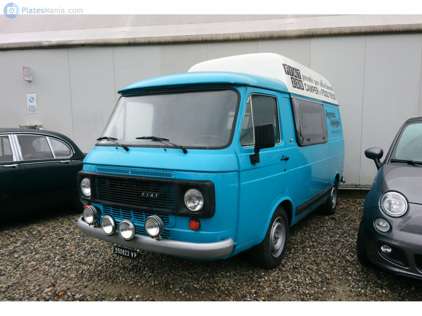 VR 550823, FIAT 238 