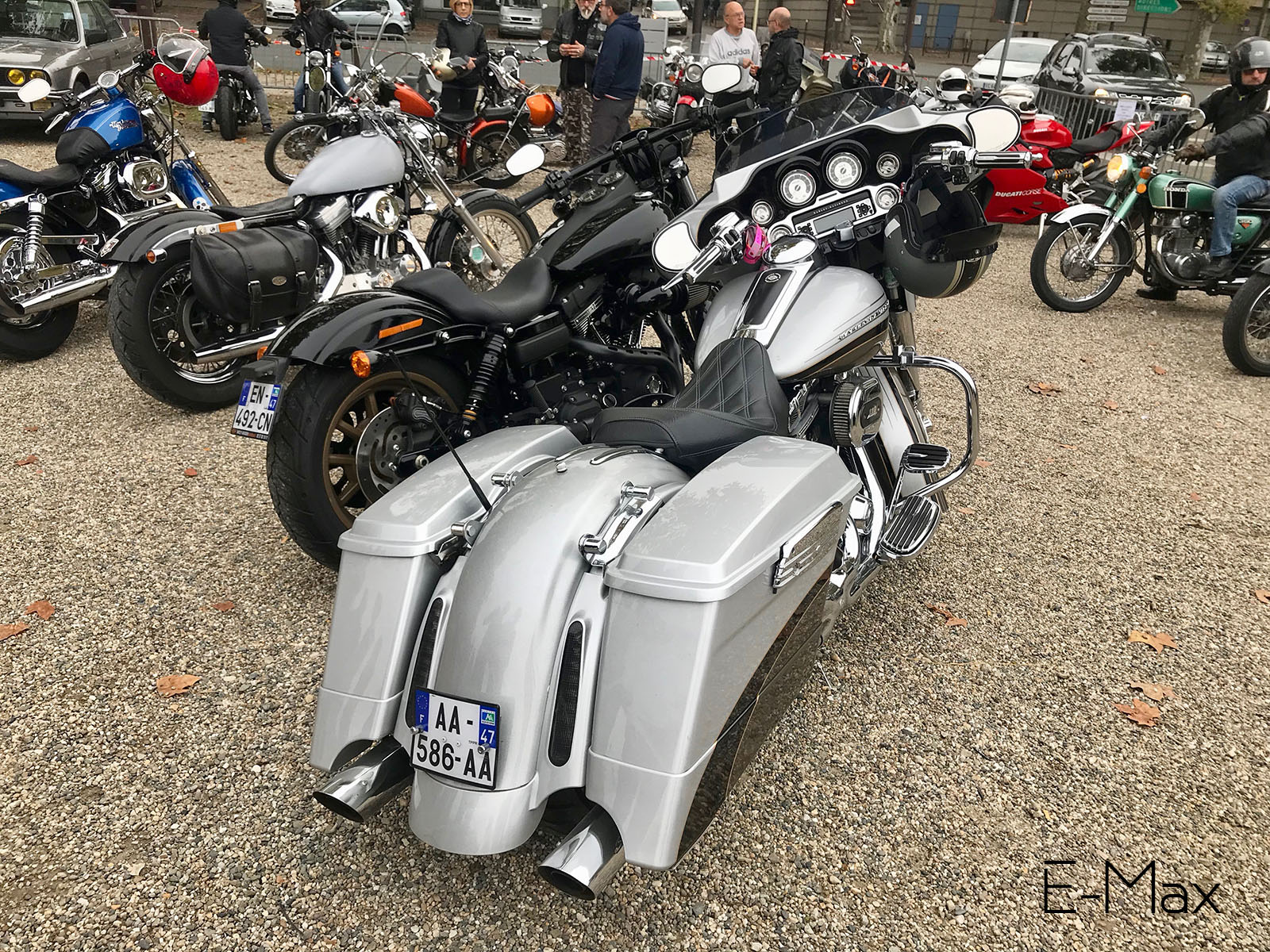 AA-586-AA, Harley-Davidson FL 