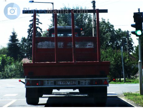 YHK-382, Kässbohrer V-Series