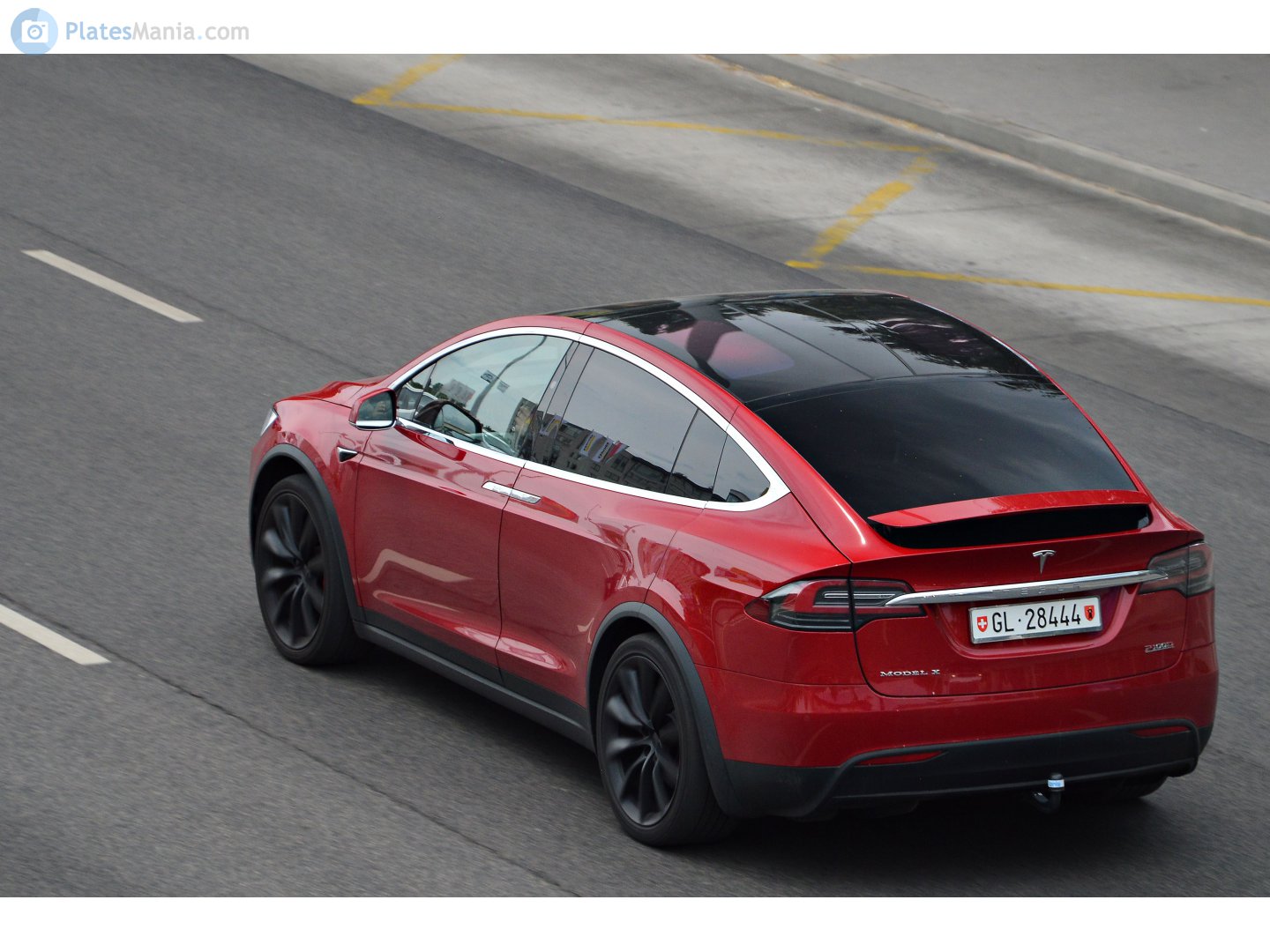 GL 28444, Tesla Model X 1st gen (5YJX), 2015–