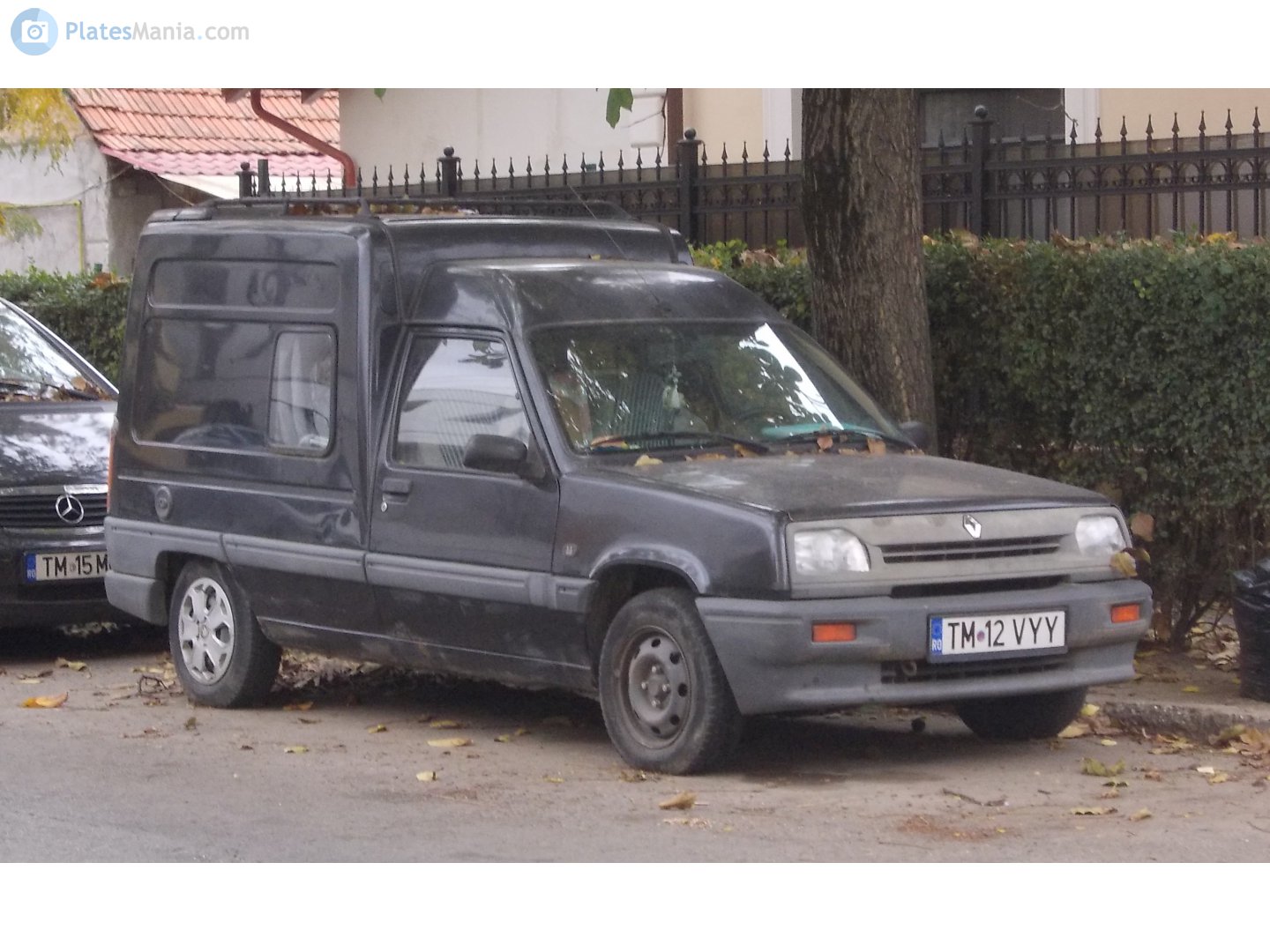 TM 12 VYY, Renault Rapid 1st gen (F40/K40), 1985–2000