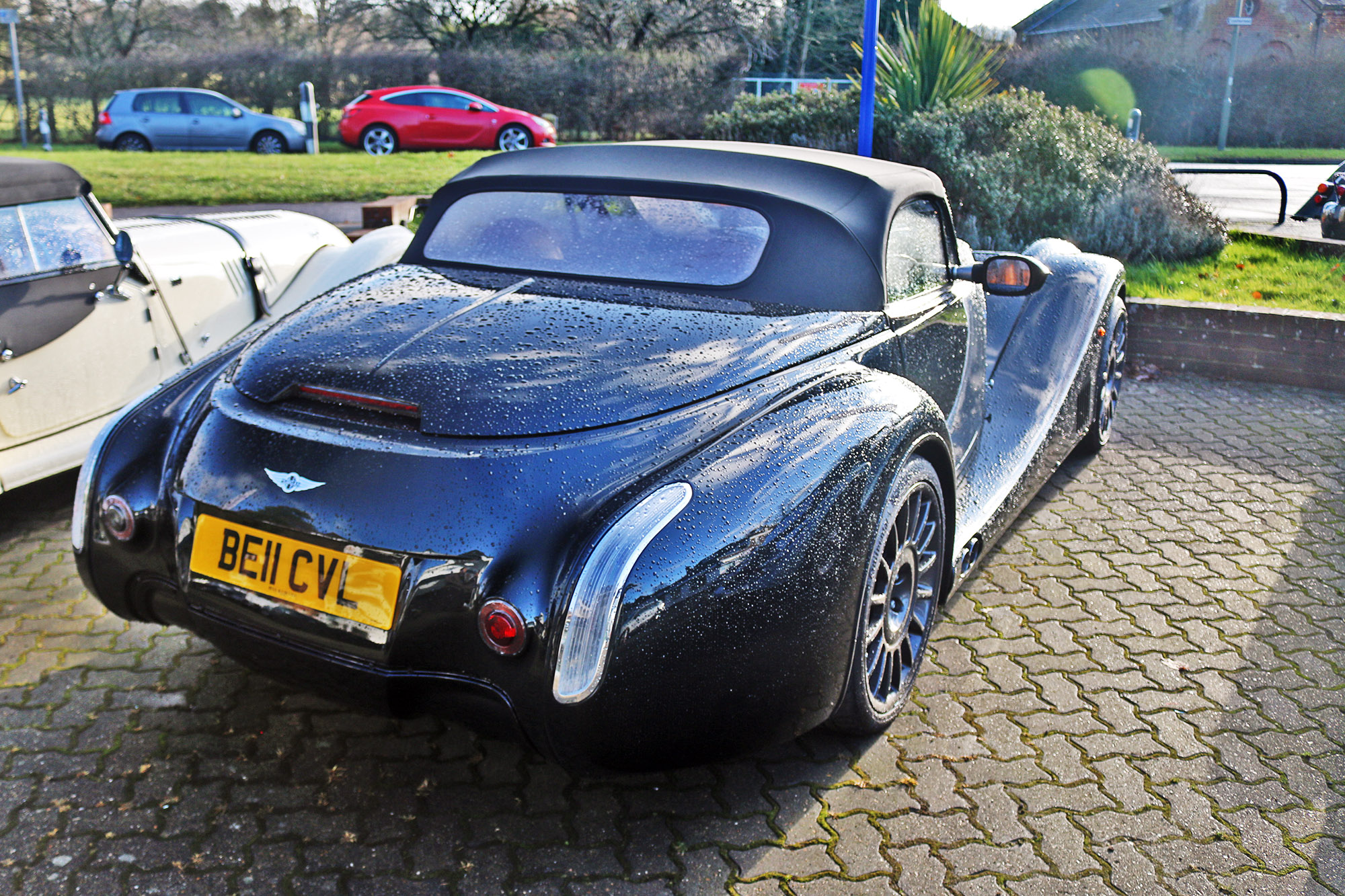 BE11CVL, Morgan Aero 8 