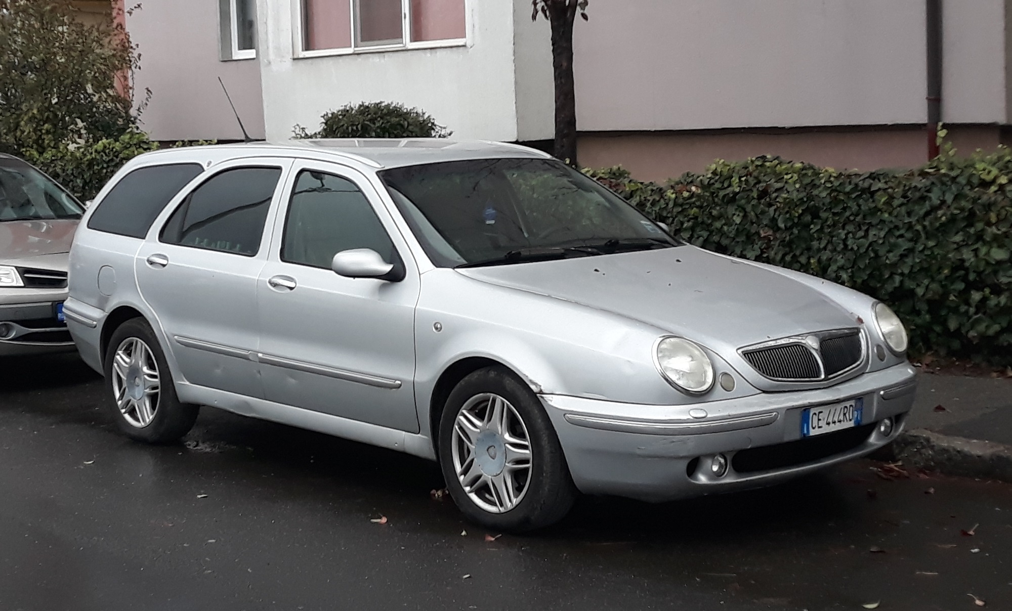 CE 444 RD, Lancia Lybra 1st gen SW Wagon (839), 1999–2005