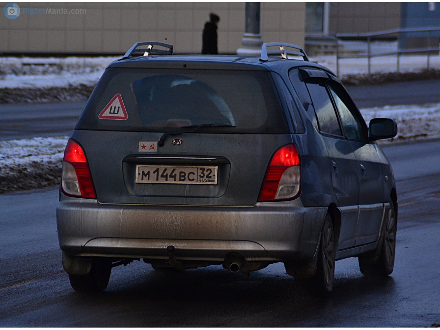 м 144 вс 32, Kia Carens 1st gen (RS), 1999–2002