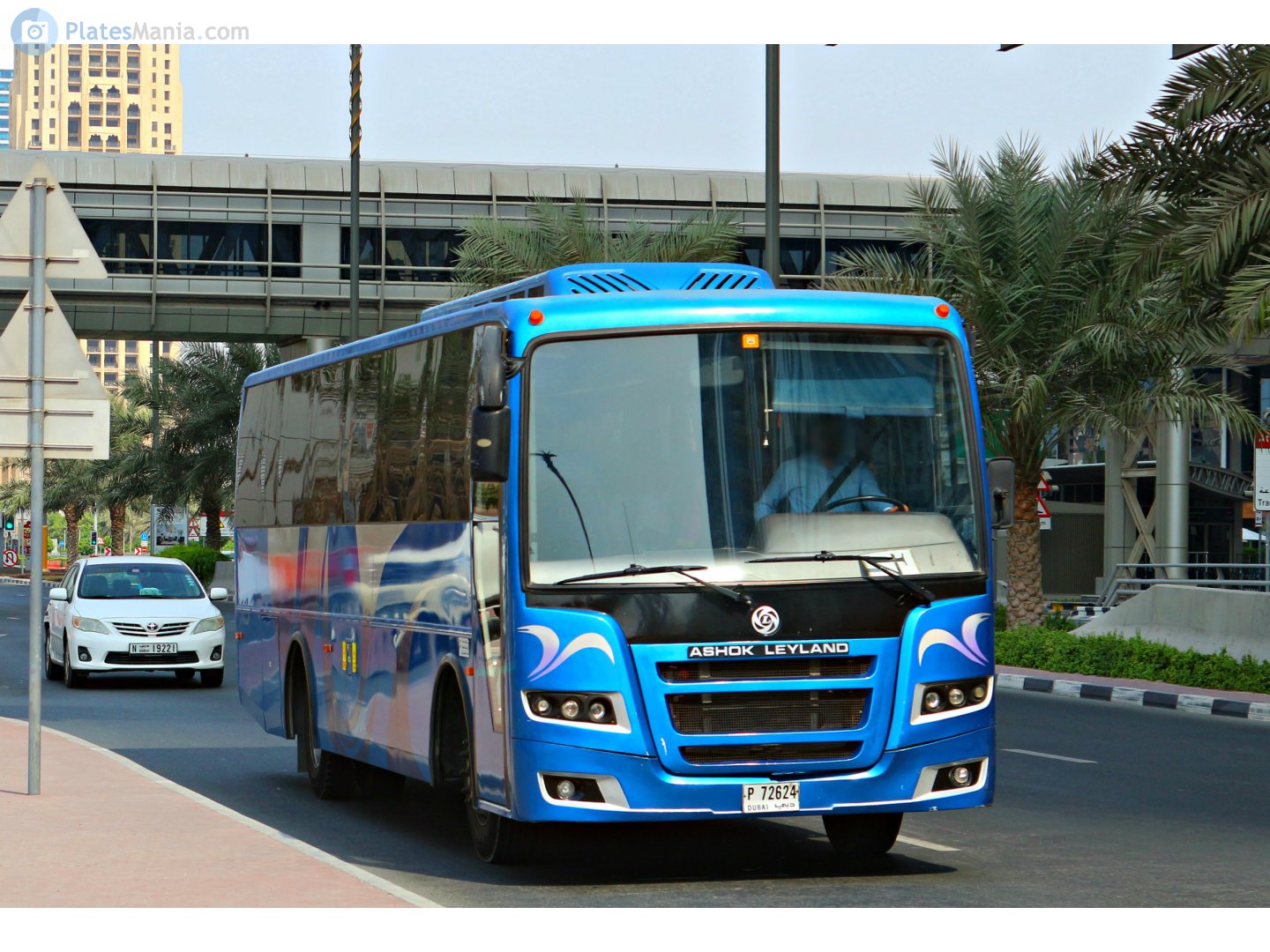 P 72624, Ashok Leyland Falcon 