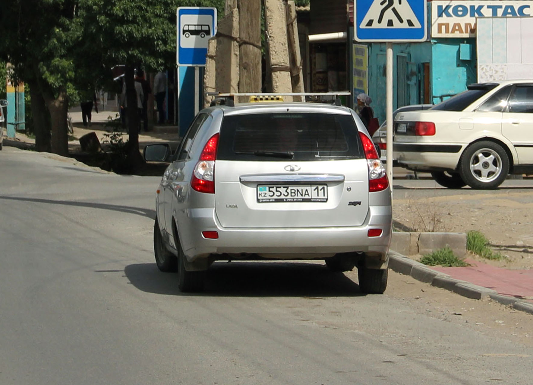 553 BNA 11, Lada (VAZ) 2171 Priora 