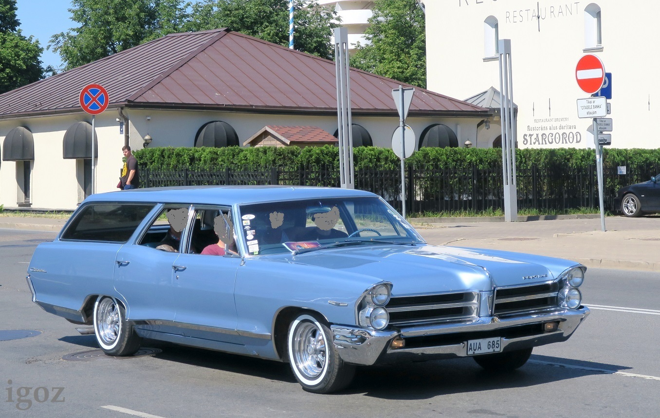 AUA 685, Pontiac Catalina 3rd gen 1965 5-door Station Wagon (25235/25245; B-body), 1964–1965