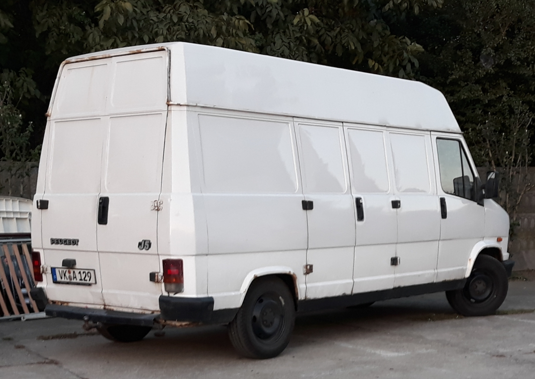 VK A 129, Peugeot J5 1st gen (280), facelift, 1990–1994