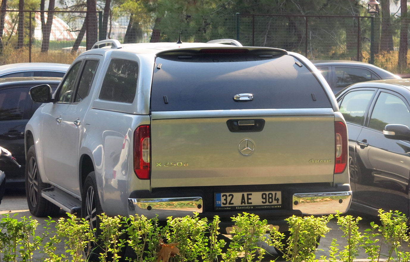 32 AE 984, Mercedes-Benz X-Klasse 1st gen (W470), 2017–2020