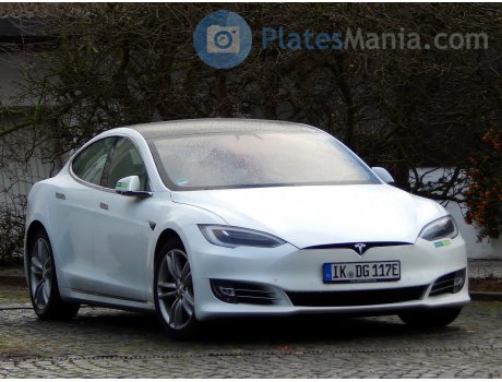 IK DG 117 E, Tesla Model S