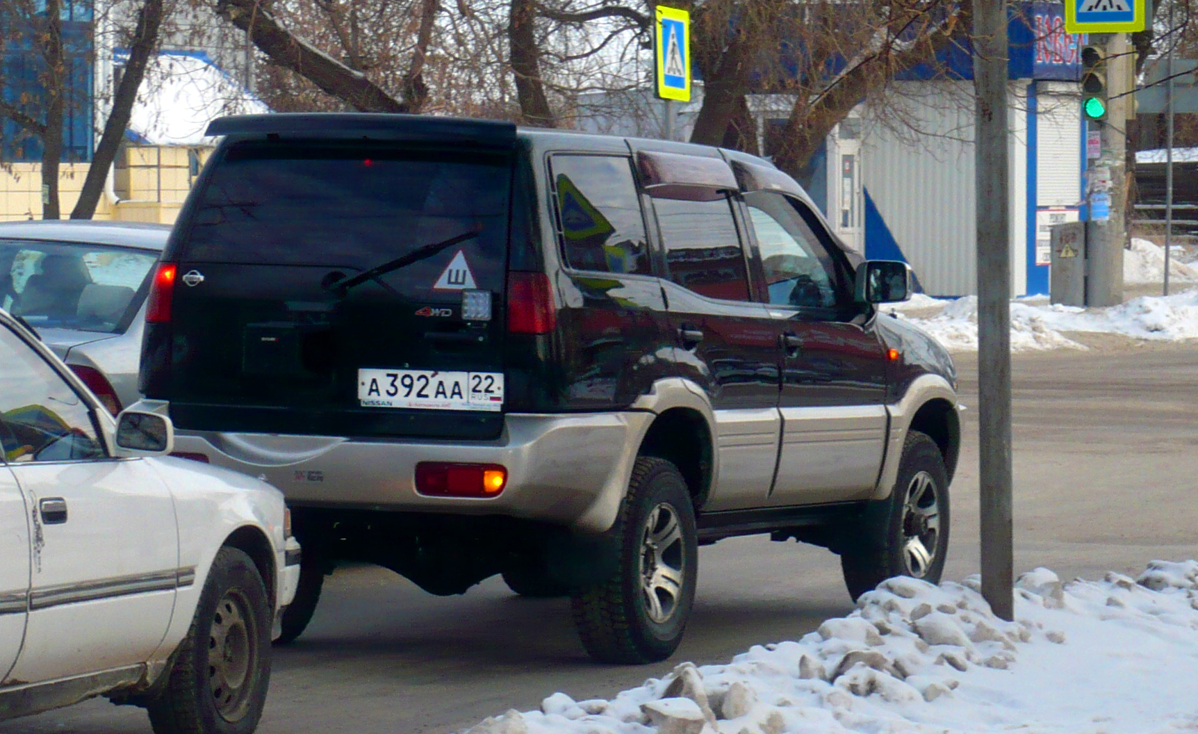 а 392 аа 22, Nissan Mistral 1st gen 5-door SUV (R20; JP-market), 1994–1998