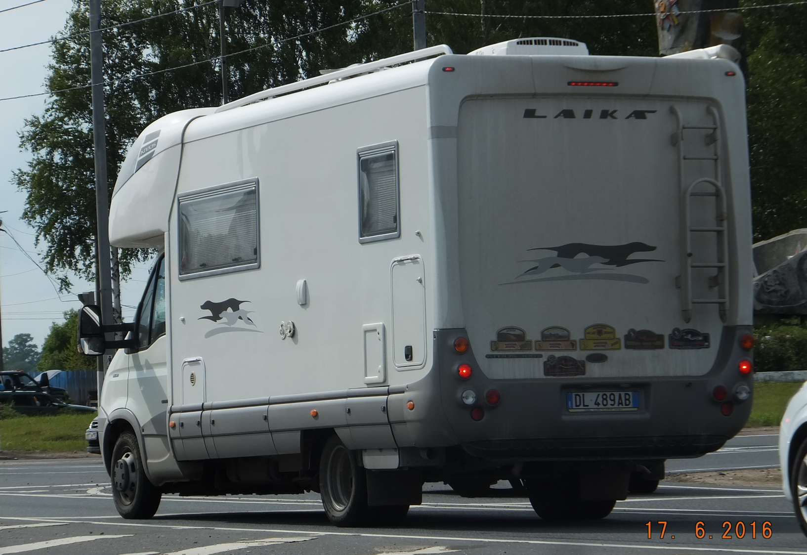 DL 489 AB, Laika Kreos 