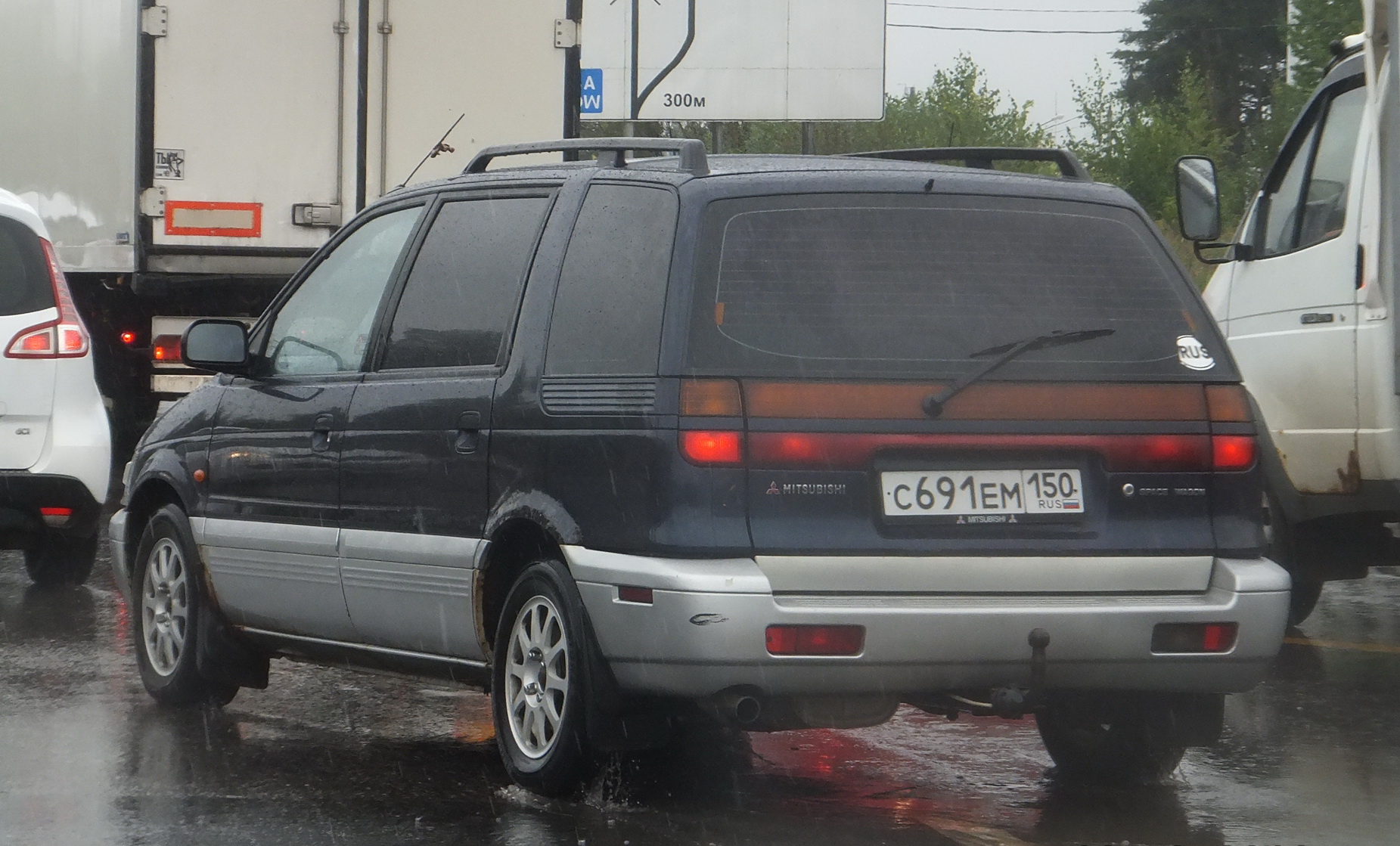 с 691 ем 150, Mitsubishi Space Wagon 2nd gen (N30/N40), 1991–1998